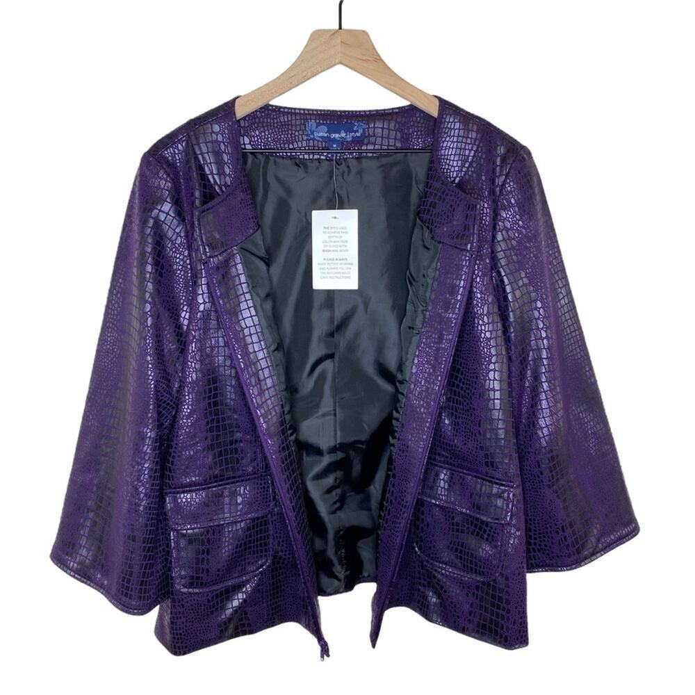 Susan Graver Women’s Faux Snakeskin Blazer Size Medium New With Tags - Picture 3 of 8